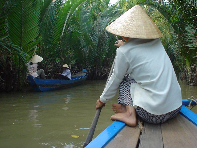 DSC01082rowing.JPG