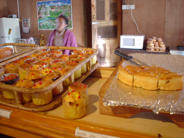 DSC01298warmapplepie.JPG