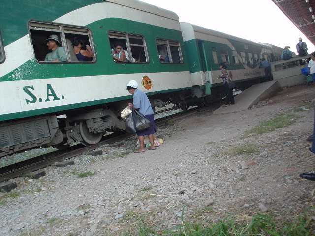 DSC04732train.JPG