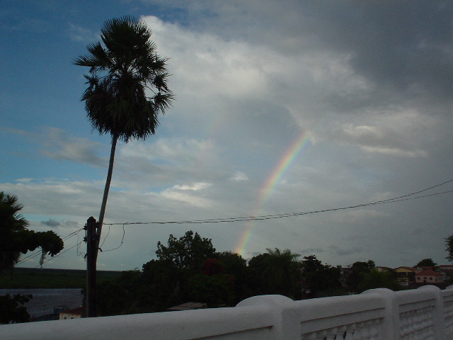 DSC04788rainbowD.JPG