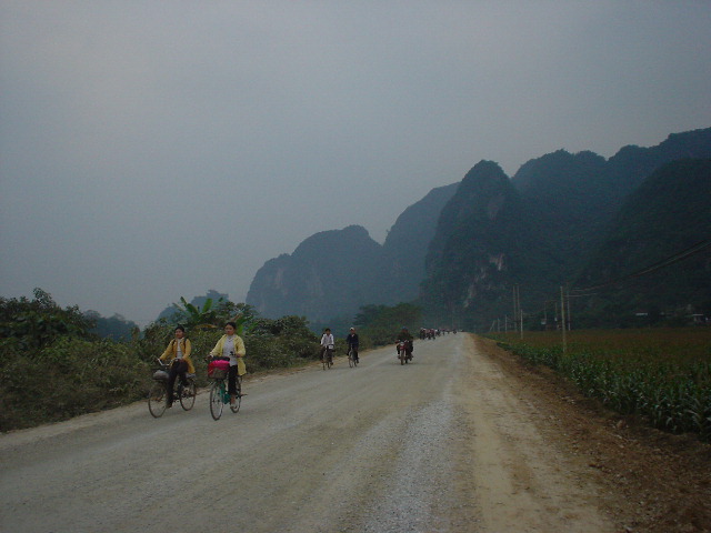 DSC00158bikers.JPG