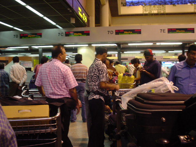 DSC00800bimanline.JPG