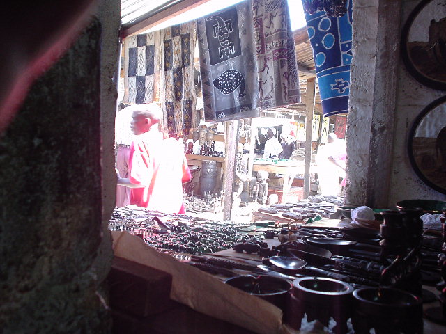 DSC00965shopsD.JPG